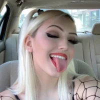 Gambar Profil evelyn_skai