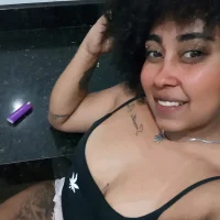 nessinha077's Profile Pic