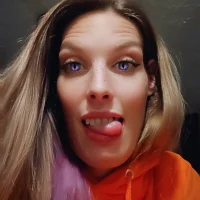 cherries2000's Profile Pic