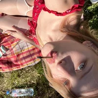 รูปโปรไฟล์ของ Evvie_Summn1