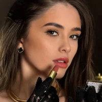 BlerLessly's Profile Pic