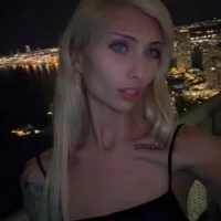 Профилна снимка на tstrapbarbie