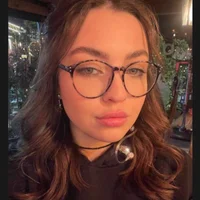 Zi_Rose's Profile Pic