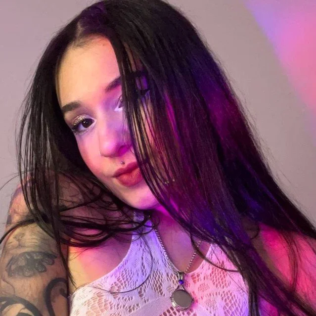 sara_frost profile photo