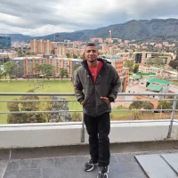 Azatefi's Profile Pic