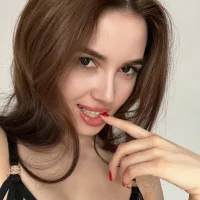 Slika avatara modela SepiahLune