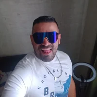 Derek_s's Profile Pic