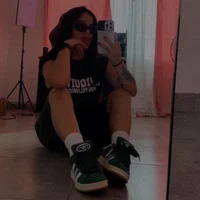 JuanitaMore01 Adlı Modelin Avatarı
