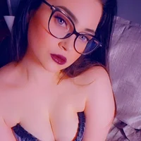 MilfCaityFoxx's Profile Pic