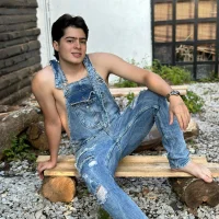 MathewKiing's Profile Pic