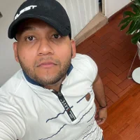 moigoe's Profile Pic
