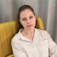 SharaConnerat Φωτ, Προφίλ