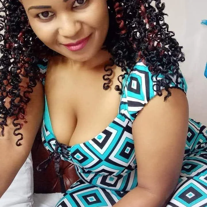 browndolly12 live cam profile