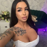 EvaXXRoseXXX's Avatar Pic