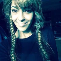 Mia_Roberts' Avatar Photo