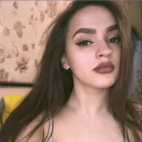 Bess_Lise's Profile Pic