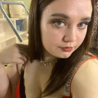 Julia_Rayn's Profile Pic