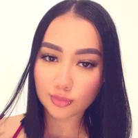 Mia_Bennett__