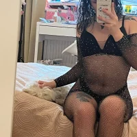 Erstrone's Profile Pic