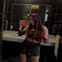 estrellia69's Profile Pic