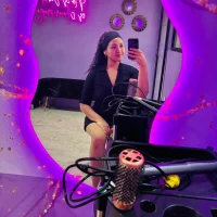 larafaela's Avatar Pic