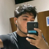 Slika avatara modela OsvaldOo8