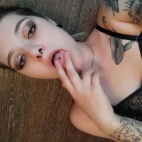 alice_polachek's Profile Pic