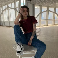 velvetisla's Profile Pic