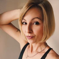 EmmaCrow's Profile Pic