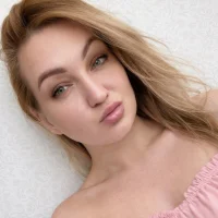 AngelTouch7864's Profile Pic
