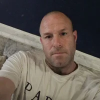 Gunit1979 Φωτ, Προφίλ