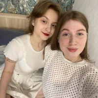 JulyaRevezies profilbillede