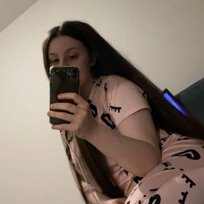 Angela80 profile photo