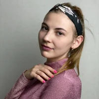 ReebeccaBare's Profile Pic