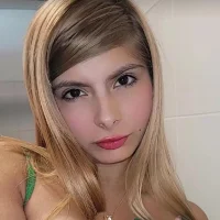 michellegomitas's Profile Pic
