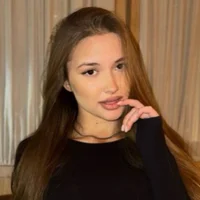 Eva_Lines's Profile Pic