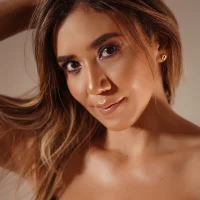 natashaleightt model avatar