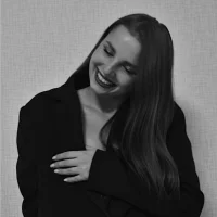 LynnSarah এর প্রোফাইল ছবি