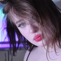 Zdjęcie profilowe modela LisaSquirtson3