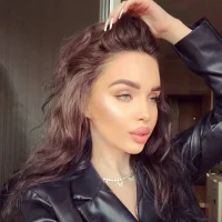 RoseClapton's Profile Pic