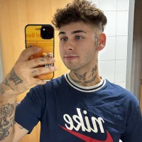 billy66653197's Profile Pic