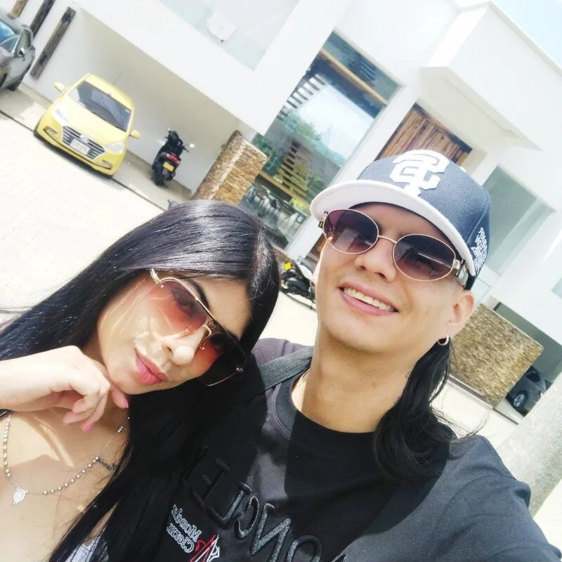 Martshall09 live cam profile