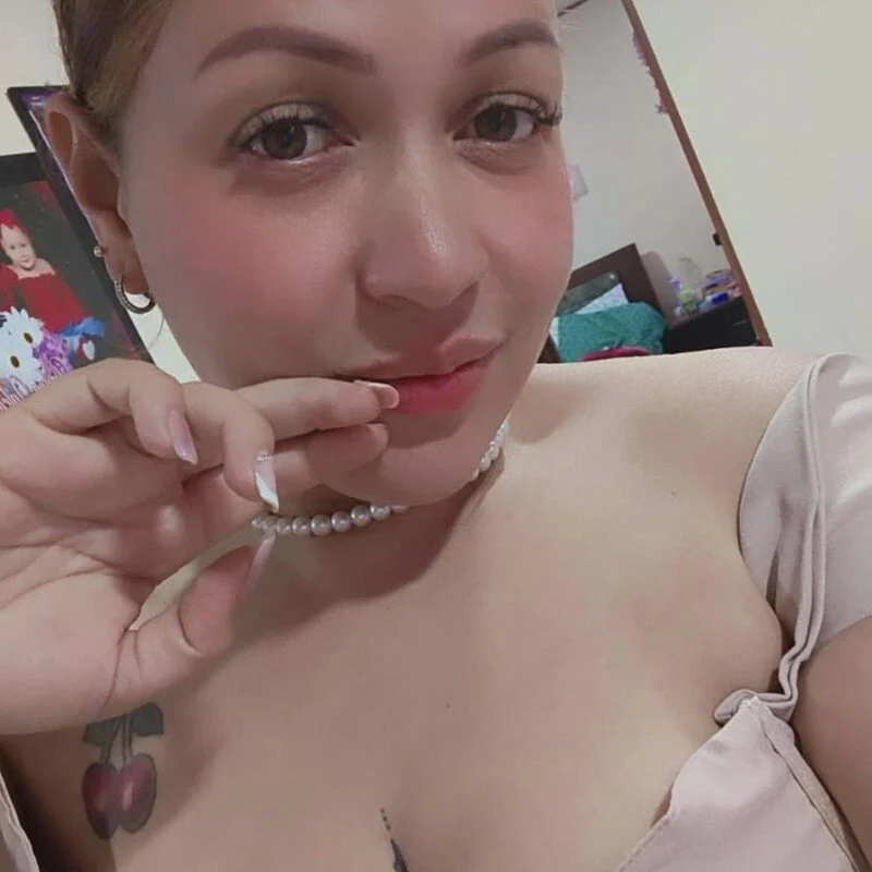 carolagomezz profile photo