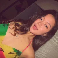 SinfulCharm69's Avatar Pic