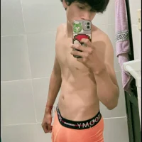 ppepelooo এর প্রোফাইল ছবি