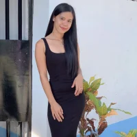 hotleighh Adlı Modelin Avatarı