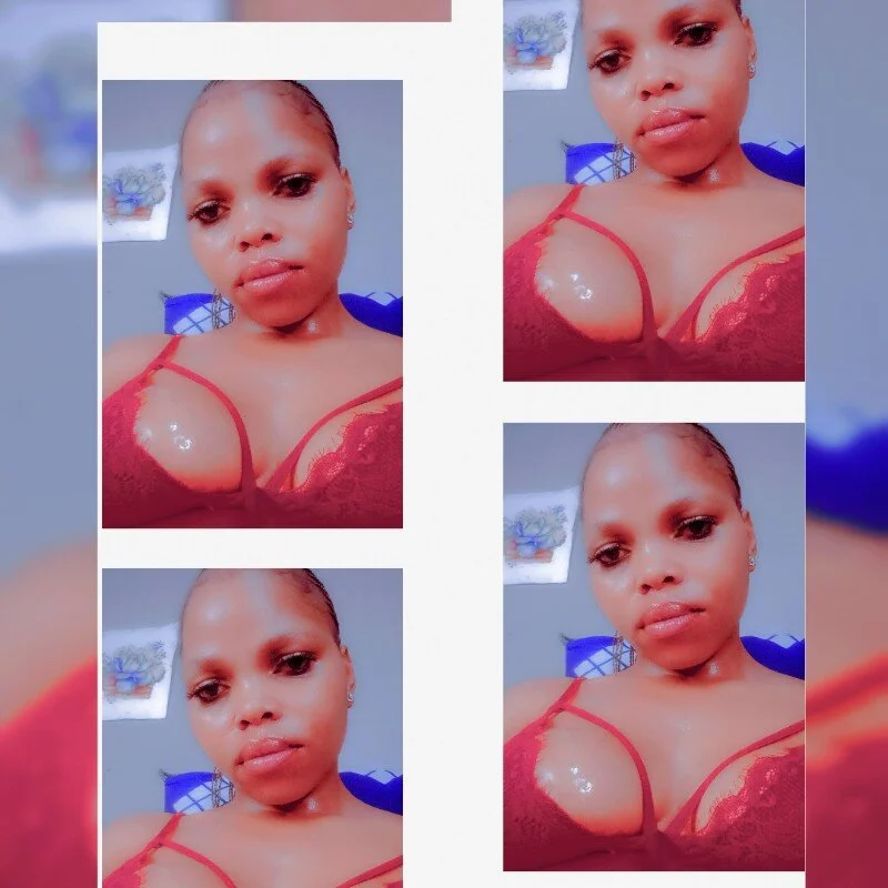 sexySmall52993 profile photo