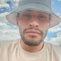 Henry889's Avatar Pic