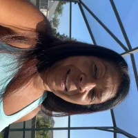 Gambar Profil Latina_Brunette_69