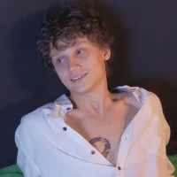 Nicky_neal's Avatar Pic